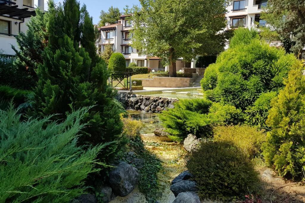 Apartment In The Picturesque Oasis Resort & Spa Lozenets Exterior photo