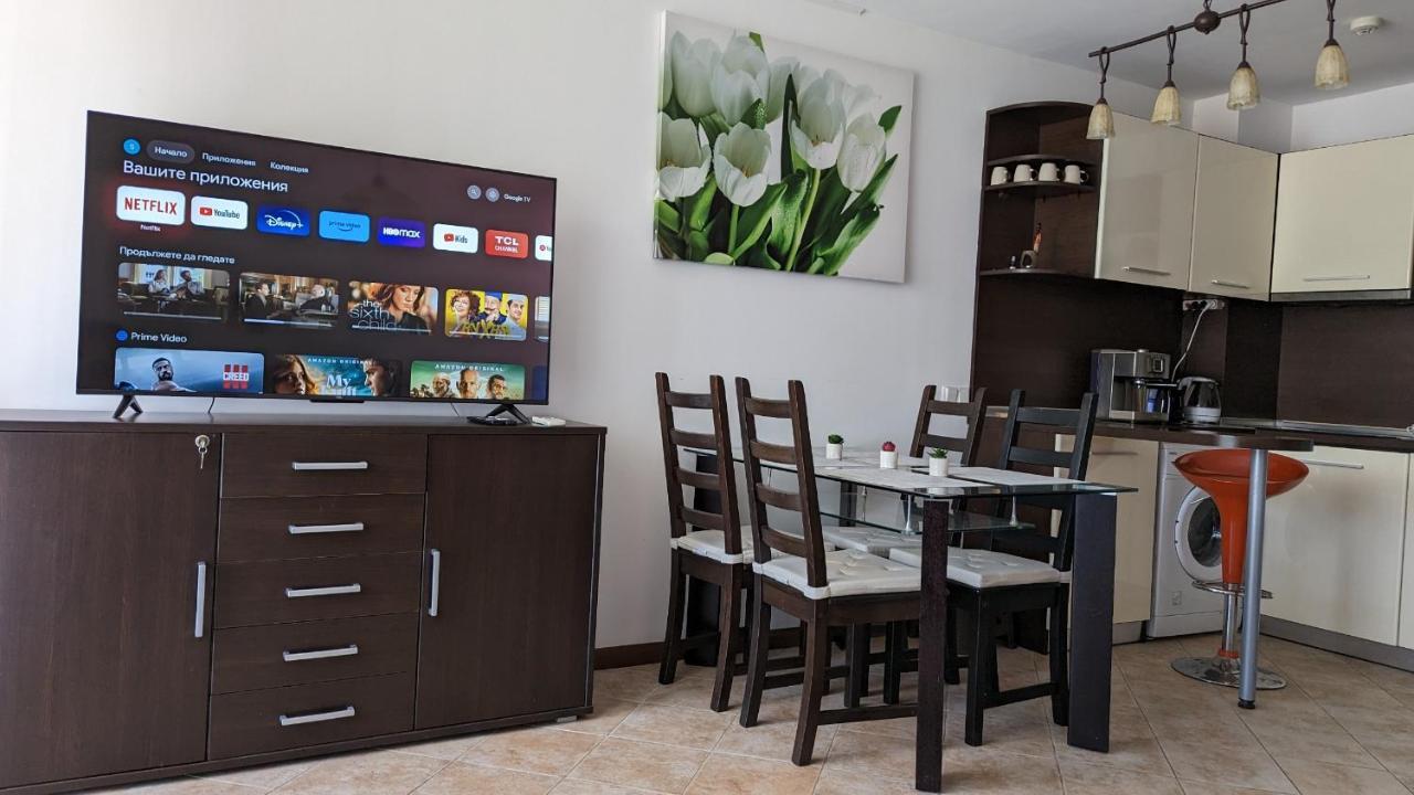 Apartment In The Picturesque Oasis Resort & Spa Lozenets Exterior photo